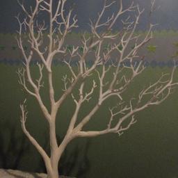 Beautiful white wishing tree. Bought as Christmas tree and never used. Still in original packaging. 85cm tall on wooden base. All one piece, no assembly required. Collection only.
