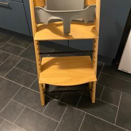 Stokke Tripp Trapp High Chair on Beech with grey baby set. 

Very good used condition. 

Any questions please ask. 

Collection from BD2.