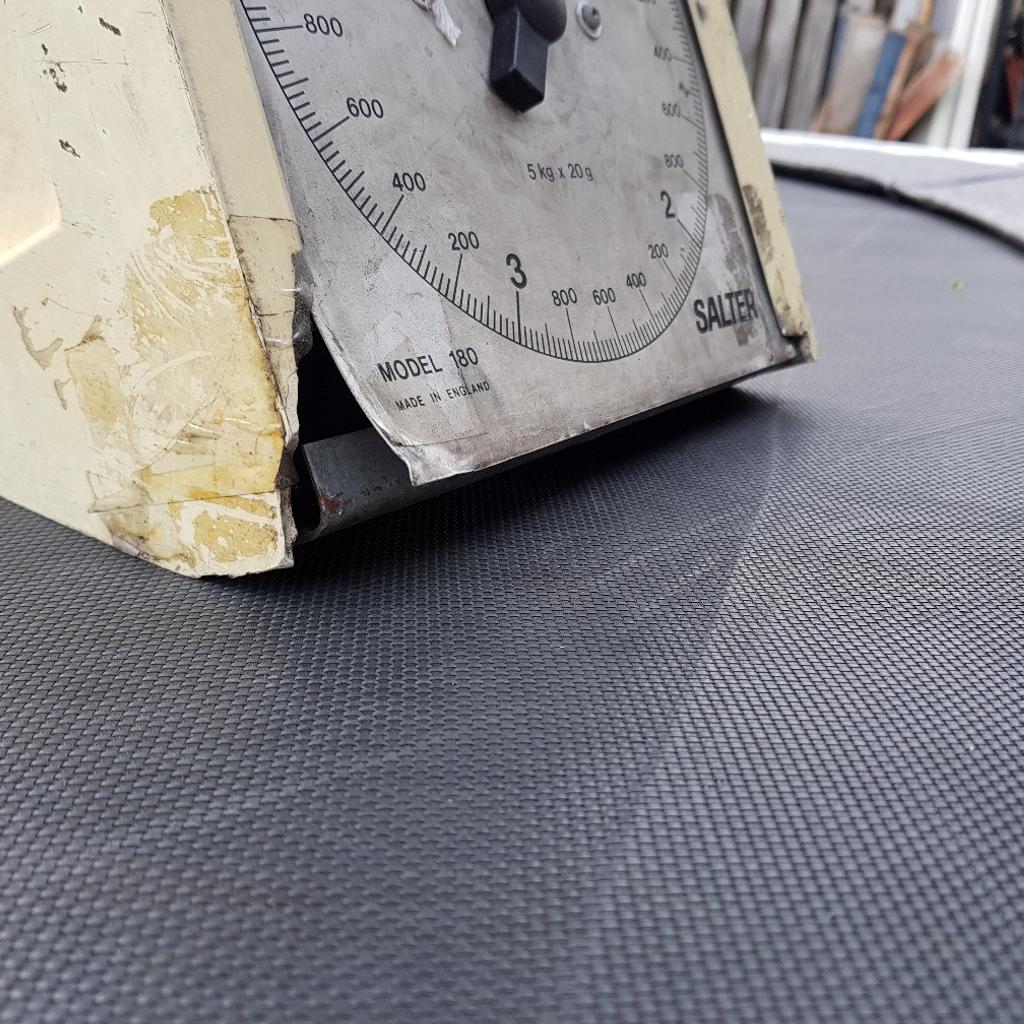 Vintage Salter scales.. in WV14 Wolverhampton for free for sale | Shpock