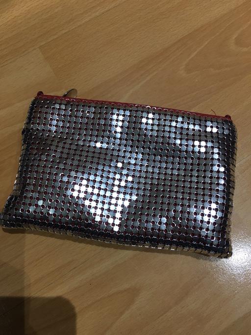 Buy & Sell West Midlands Sandwell - Photos for Clarins make up bag