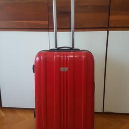 Verkauft werd eine koffer der uns Seher gut ins Urlaub begleitet hat stabil gutes Qualität