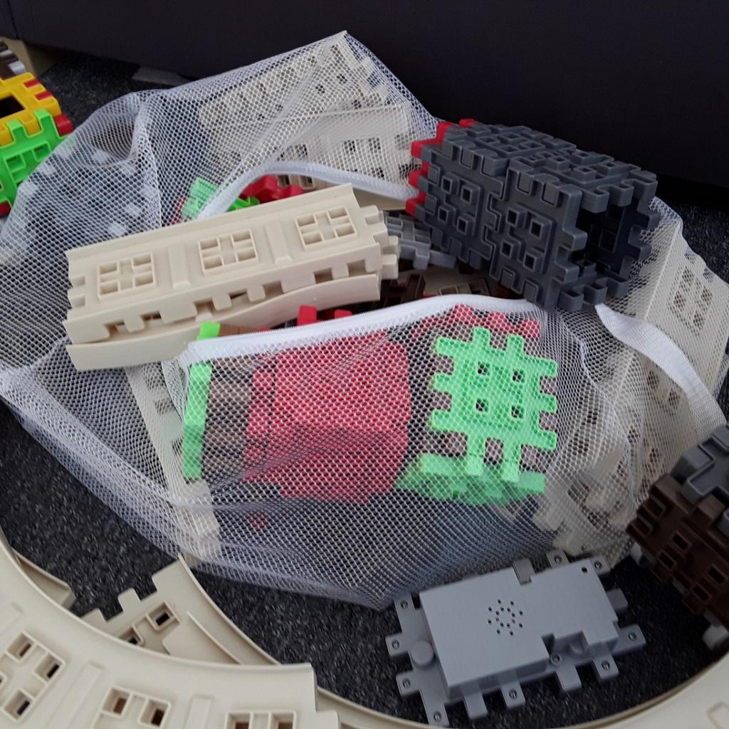 LITTLE TIKES TRAIN SET WAFFLE BLOCKS in CH49 Massie für £ 5,00 zum