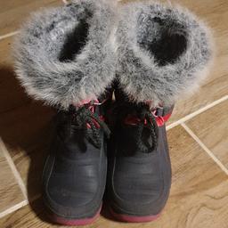 Schöne Stiefel für die kalten Tage im guten, gepflegten Zustand! Füße bleiben immer warm und troken 😉