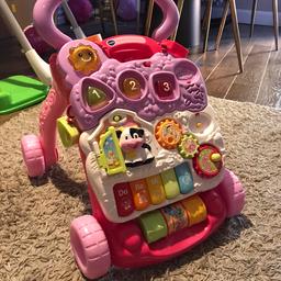 Vtech First steps Baby Walker
In good working condition, just miss the phone