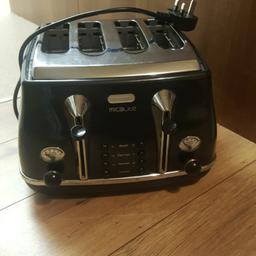 4 slice toaster
good cond