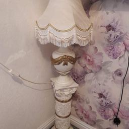 Beautiful lamp all working collection only Brierley hill