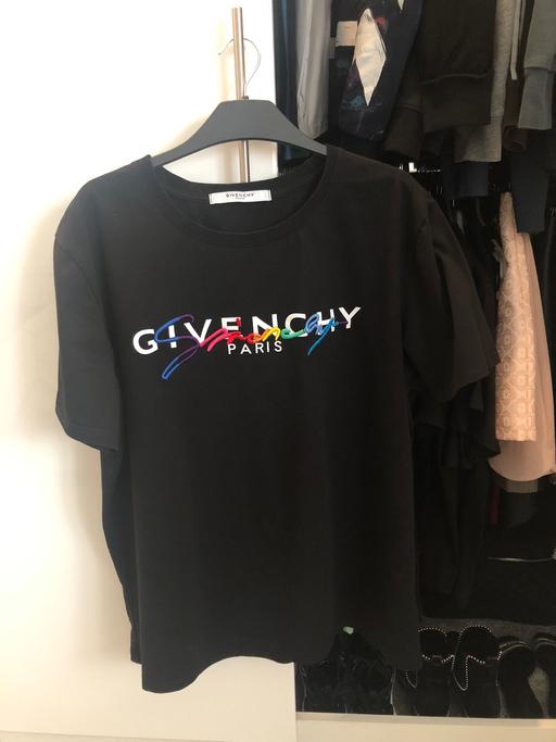 Buy & Sell Cheshire West and Chester Ellesmere Port - CH65 - Photos for Givenchy T-shirt