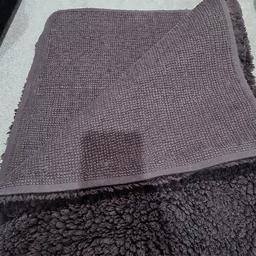 used bath mat thick pile
pick up from Soothill, Batley
