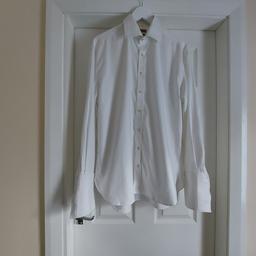 Shirt “ Ted Baker“ Endurance Superfine Cotton White Colour Good Condition

Actual size: cm and m

Length: 78 cm centre front

Length: 83 cm centre back

Length: 37 cm from armpit side

Width Shoulder: 53 cm

Length sleeves: 68 cm (the sleeve fastens with cufflinks)

Volume Hand: 49 cm

Breast Volume: 1.19 m – 1.23 m

Volume waist: 1.15 m – 1.16 m

Volume hips: 1.17 m – 1.19 m

Size: 15.5 (UK) Eur 44.5

100 % Cotton

 Made in China