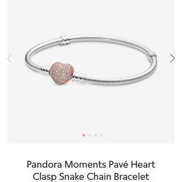Pandora rose gold heart charm bracelet in good condition. Please message for more info
Size 17cm
RRP:£90
