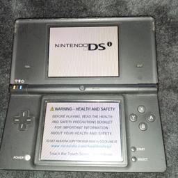 Good, clean working condition, with charger.

Only issue, is the cartridge slot is not working.

This item will be sent very well packaged and via insured and tracked postage.