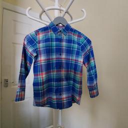 Shirt "baker by Ted Baker" Blue Green Multi Colour
Good Condition

Actual size: cm

Length: 53 cm

Length: 30 cm from armpit side

Shoulder width: 32 cm

Length sleeves: 45 cm

Volume hands: 30 cm

Breast volume: 74 cm – 76 cm – actual size,
Chest: 25 ¾ in (UK) Eur 65.5 cm – on the label.

Volume waist: 75 cm – 77 cm

Volume hips: 76 cm – 78 cm

Age: 9 Years (UK)
 Height: 52 ¾ in, Eur 134 cm

 100 % Cotton

Made in China