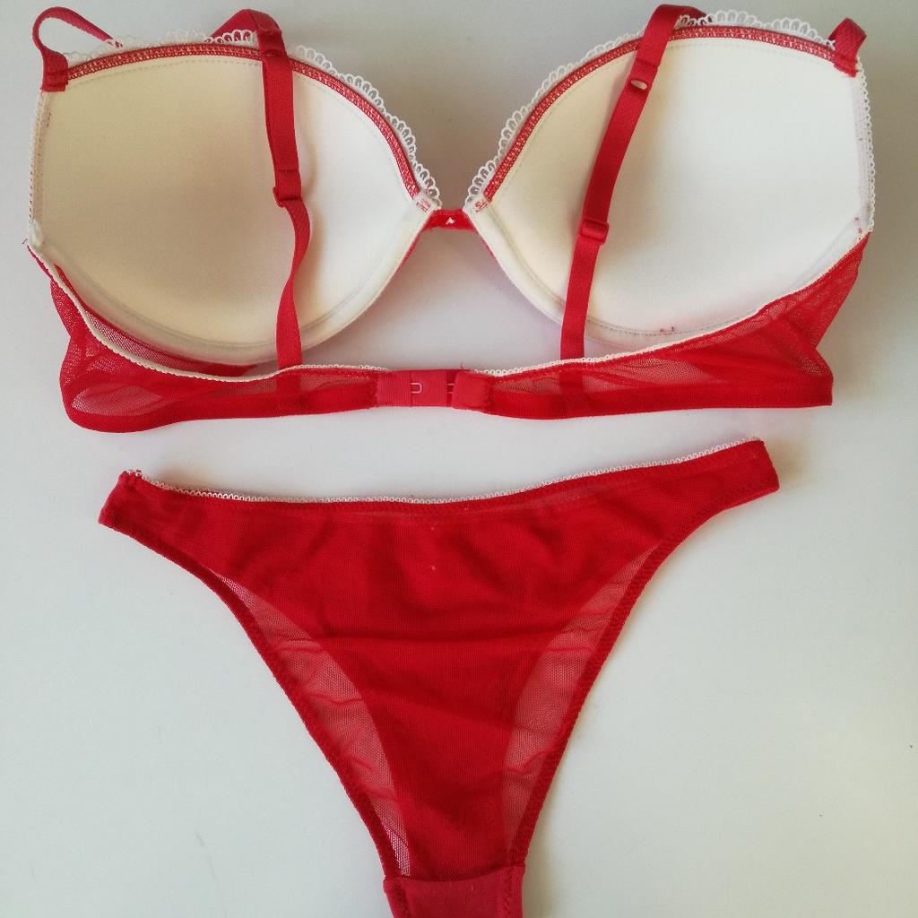 Intimo rosso in 33100 Udine für € 5,00 zum Verkauf | Shpock AT