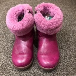 Lovely purple UGG’s
Collection only, Oakalls Bromsgrove
