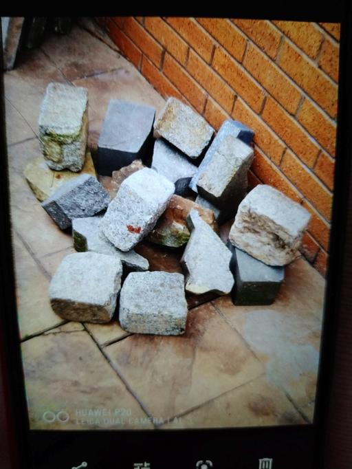 Buy & Sell Merseyside Sefton - Photos for ROCKERY STONES £5 each