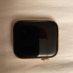 Apple Series 4 gold aluminium case 44mm, used but in
Great condition. Strap is brand new not used.