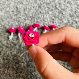 7 small pink flower hair pieces 🌺

#hair #hairaccessories #flower #hairflower #hairpiece