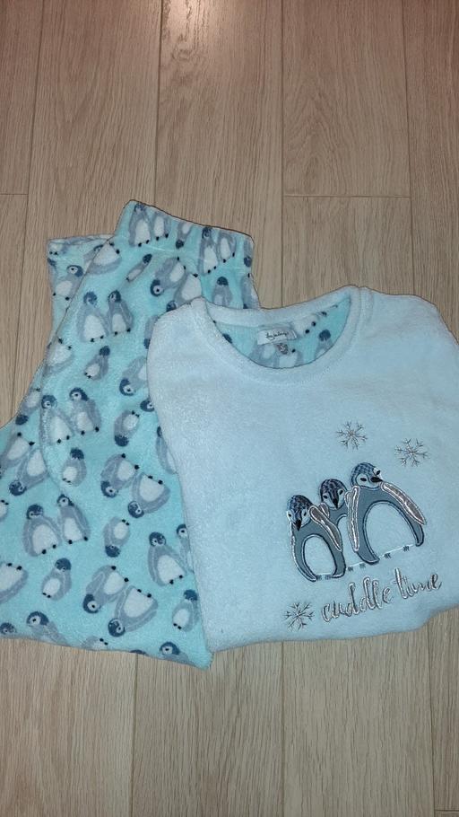 Buy & Sell Greater Manchester Wigan - Photos for Primark fluffy penguin pjs UK Size 6/8 (XS)