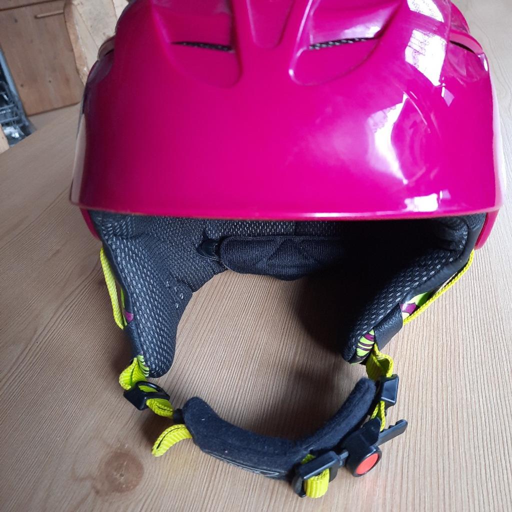 Kinder Skihelm mit Skibrille in 6263 Gemeinde Fügen für € 15,00 zum ...