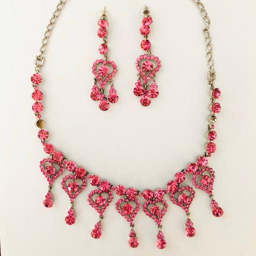 Buy & Sell Lancashire Chorley - Photos for Pink diamanté luxury jewellery set