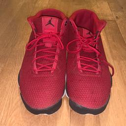 SIZE- UK MENS 9
GREAT CONDITION