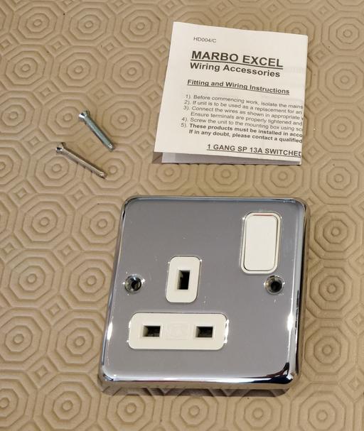 Buy & Sell Reading - Photos for MK Plug Socket