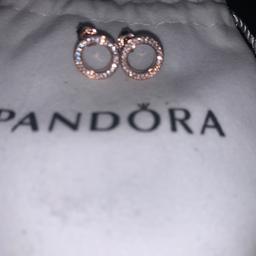 Got as a gift but I already have them 
Comes with pandora pouch 
Super sparkly pics don’t do justice
