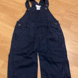 Baby Boys navy Ralph Lauren dungarees 
Age 9m 
Worn but in great condition
From a smoke & pet free home