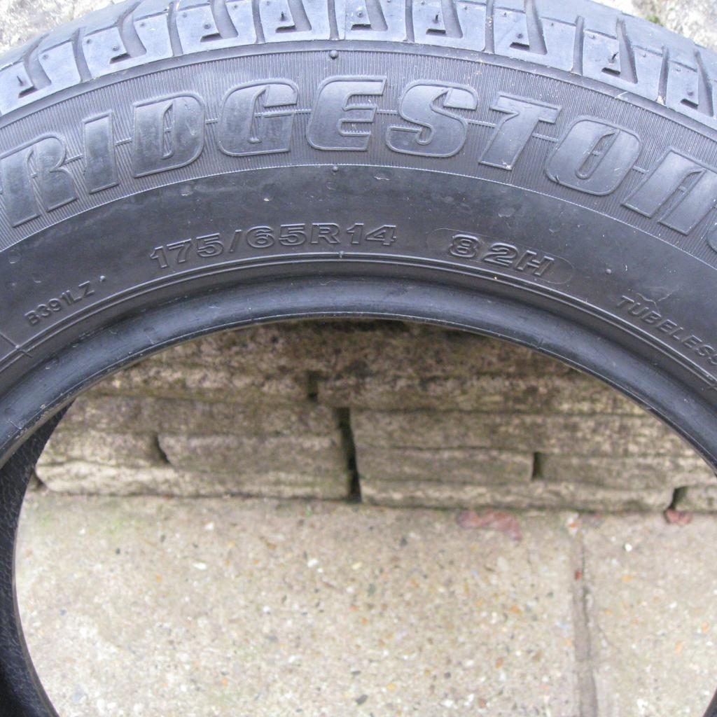 BRIDGESTONE B391 175 65 R14 82H PART USED in SM7 Banstead for