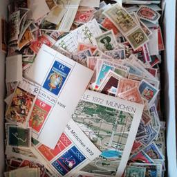 Eine Schuhschachtel voll Briefmarken International