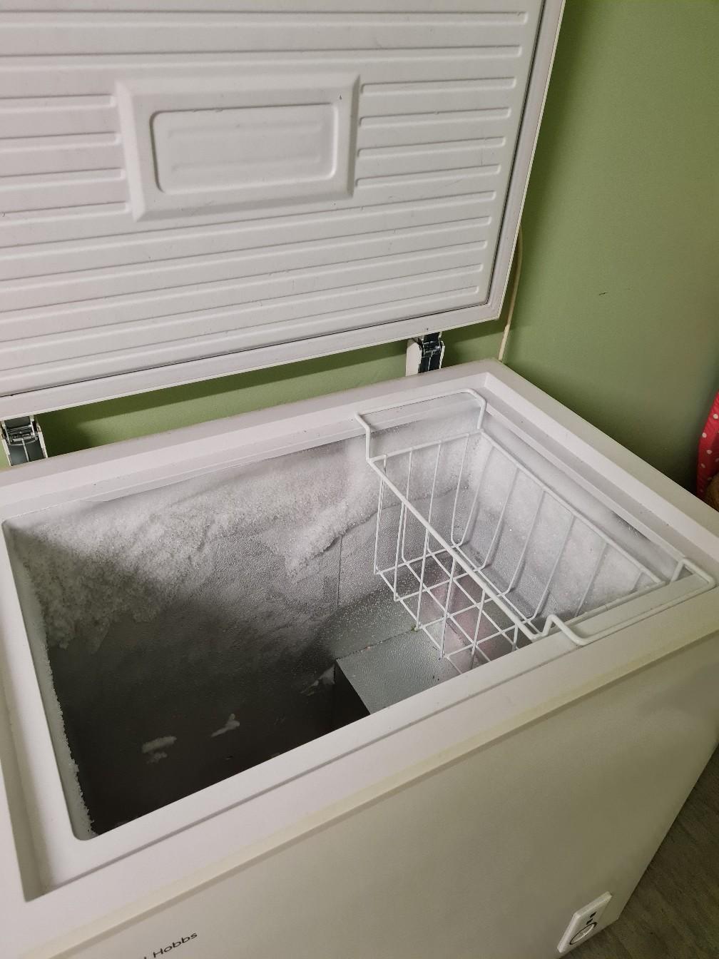 Russell Hobbs chest freezer in NN5 Northampton for £100.00 for sale