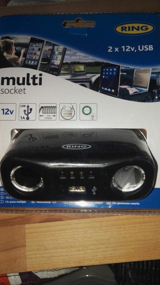 Vehicles North London - Photos for 12V Ring Car Multisocket with USB