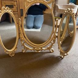 Large vanity mirror cream n gold in excellent condition, height is 2ft 1”