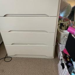 Chest of drawers.
Pick up only