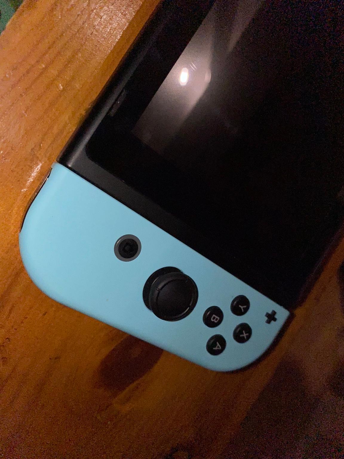 Nintendo Switch Limited Edition Console& Game in NW4 London for £350.00