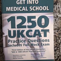UCAT book for Medicine/Dentistry Applicants. Excellent Condition.