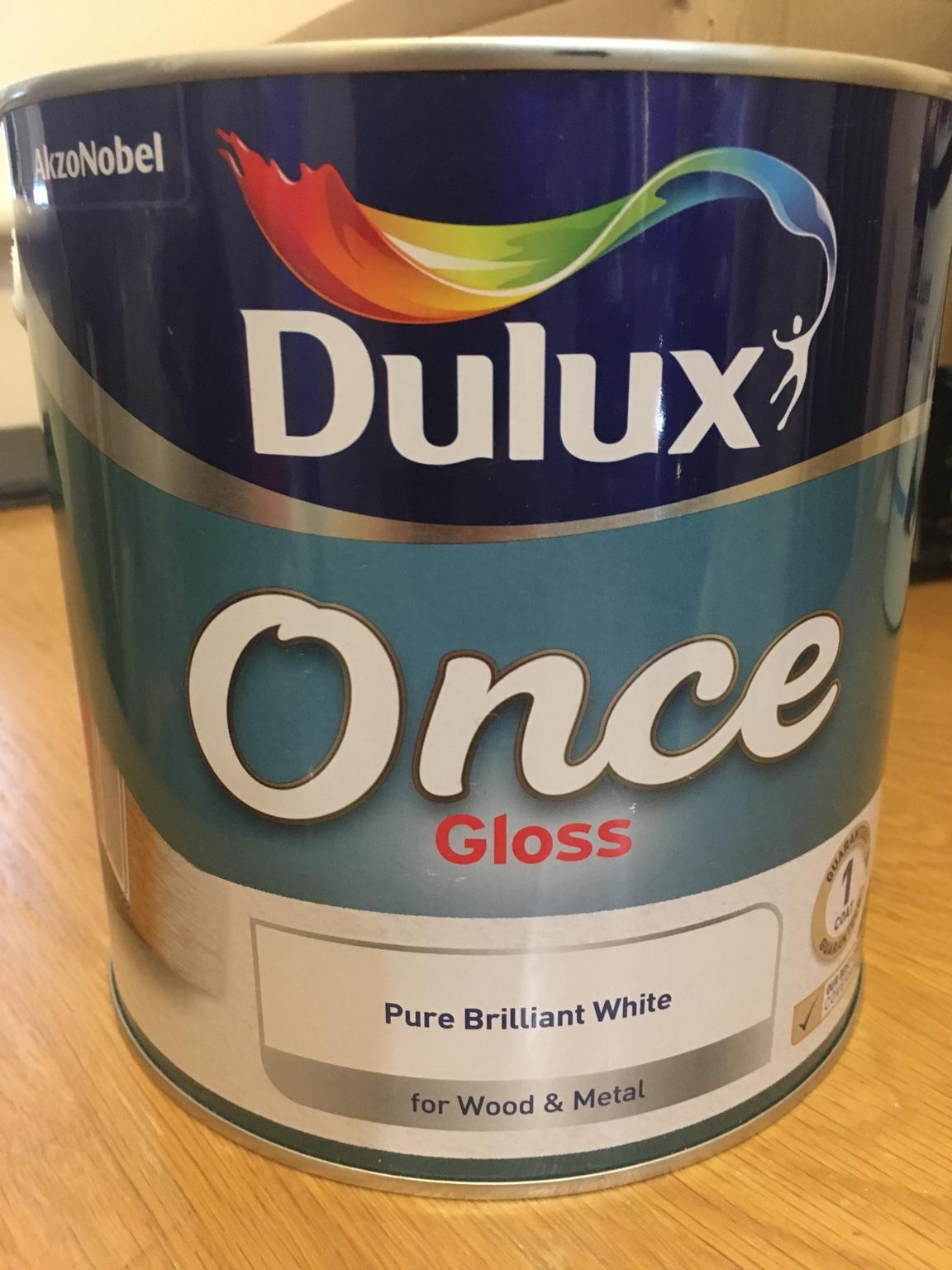 Dulux Gloss Paint Once Pure Brilliant White in DY1 Dudley für £ 12,00 ...