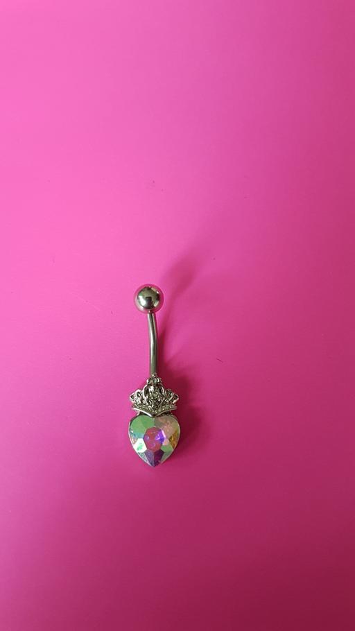 Buy & Sell Kent Maidstone - Photos for Princess Heart Belly Bar.