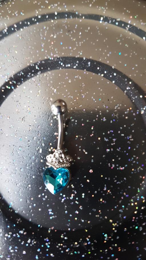 Buy & Sell Kent Maidstone - Photos for Princess Heart Belly Bar.