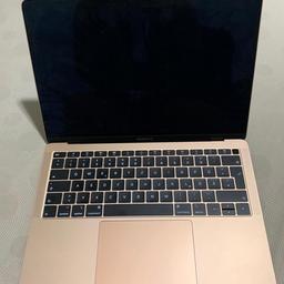 Es handelt sich um das MacBook Air auf dem Jahre 2019, wurde so sehr gut wie nie genutzt. Es weist keine Gebrauchsspuren und Kratzer auf (siehe Bilder).
(Das MacBook ist gerade mal ein bisschen über ein Jahr in Verwendung)

• Farbe rosé-Gold
• 128 GB
• Orginal Ladekabel
• Laptoptasche

📌PREIS VERHANDELBAR
Für nähere Infos stehe ich jederzeit zur Verfügung!