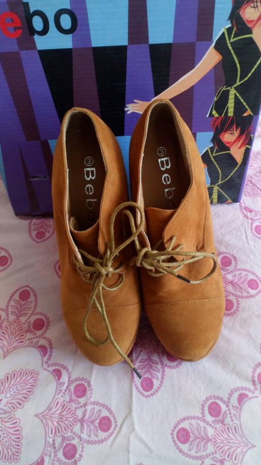 Buy & Sell South East London Old Kent Road - South East London - Photos for High Heel Ankle Wedge Boots( size 3).