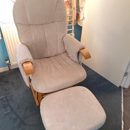 Feeding chair good condition a small rip in fabric on the back but you can’t really see.