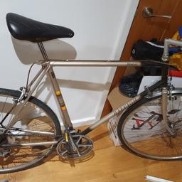 selling my vintage race bike, been well looked after, 2 new winter continental tyres and bar tape and will come with rear bag mount.

**ask for more pics if needed**

£50 ONO

would swap for another newer racer or gravel bike