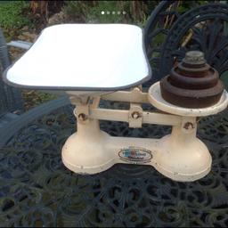 Old Fashioned weighing Scales with weights made by FJ Thornton & Co
Would make a great Kitchen Window Display
Comes with five weights 1lb 4oz 2oz 1oz 1/2 oz
£12 Strictly Collection Only.
Collection within 48 Hours of Agreeing to Buy or will re-list.
