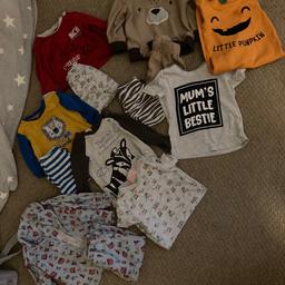 Baby’s bed stuff. £2 for all