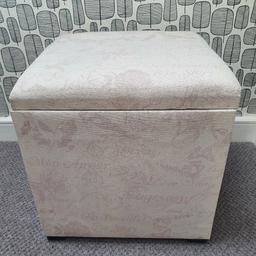 Great little storage box with padded lid 
would look fabulous recovered
Just a couple of marks on back