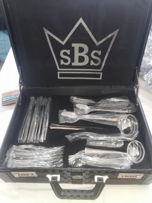 Buy & Sell West Midlands Sandwell - Photos for Quality beautiful dinner service,ideal Xmas .