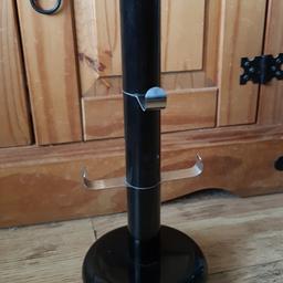 gloss black and stainless steel mug tree
good condition