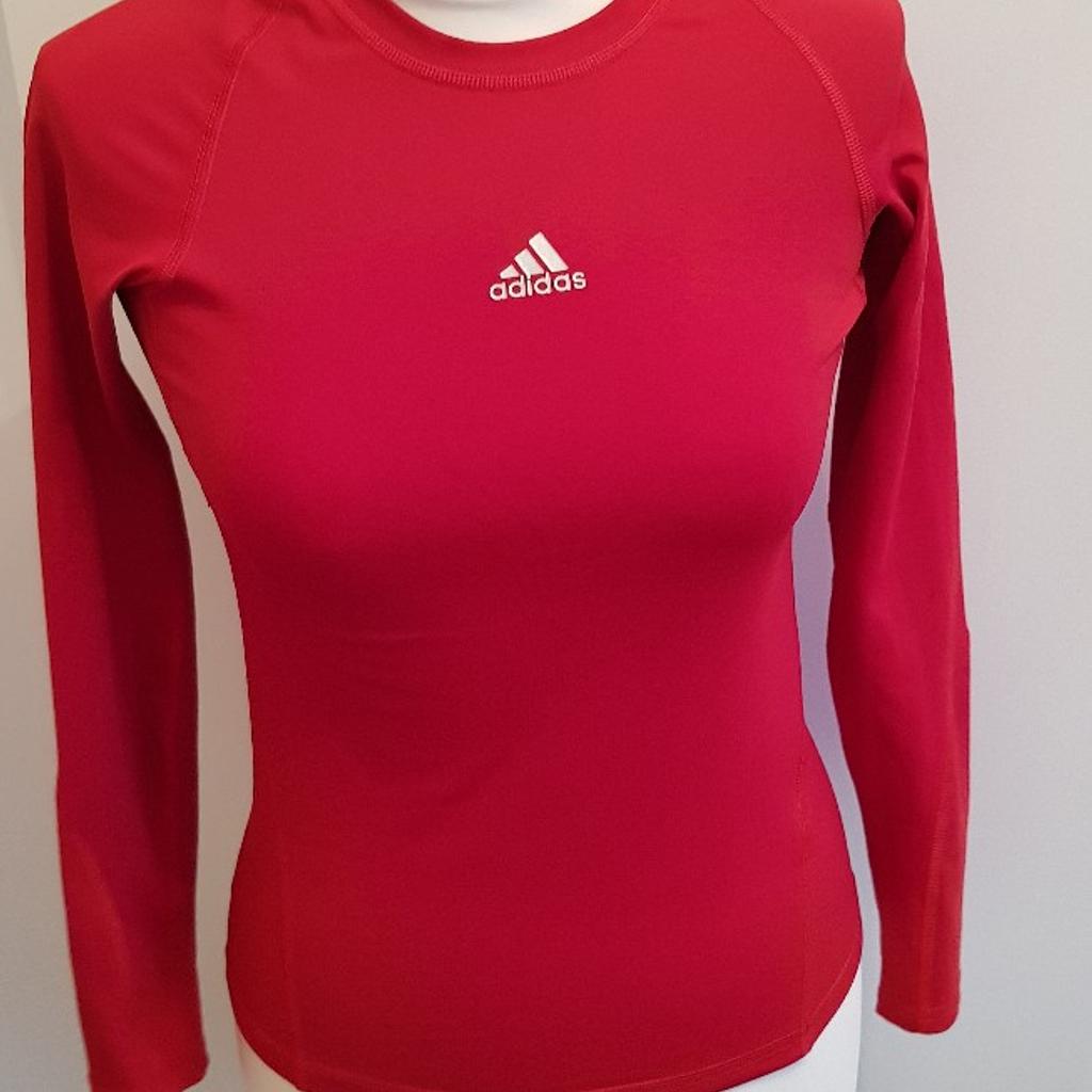 Adidas Thermoshirt in 28201 Bremen f r 12 00 zum Verkauf Shpock DE