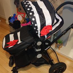 Pram comes with the stage 1 bassinet which is removable
Pushchair can be parent or world facing Multiple recline positions
Comes with a changing bag
Used but in great condition
Easily folds up